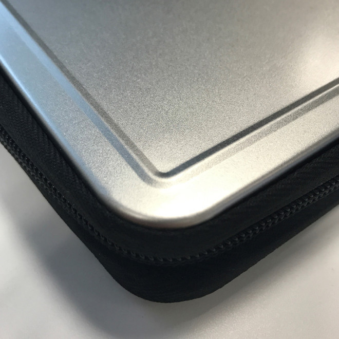 SET À OUTILS PERSONNALISÉ 25 PIECES 'ROSS'