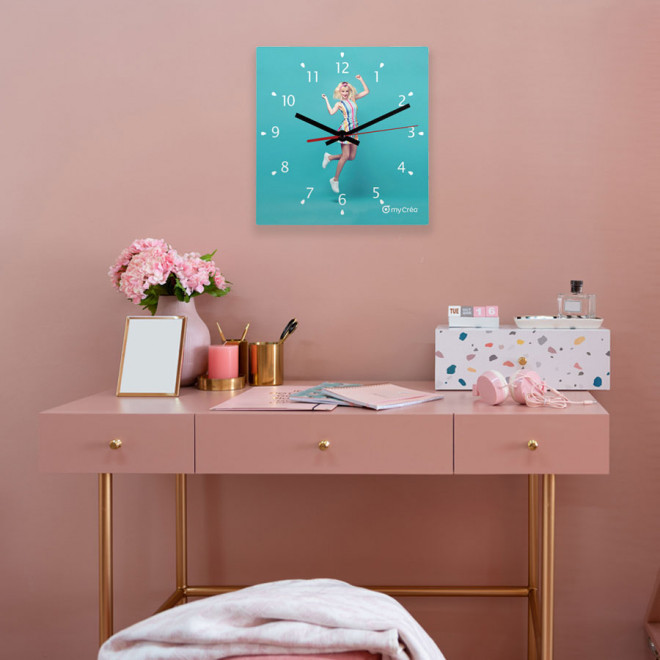 HORLOGE MURALE PUBLICITAIRE EN BOIS 'TIMY'