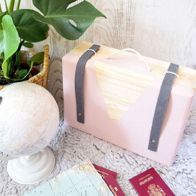 CAISSE EN BOIS PERSONNALISABLE AVEC COUVERCLE 'KATAKO'