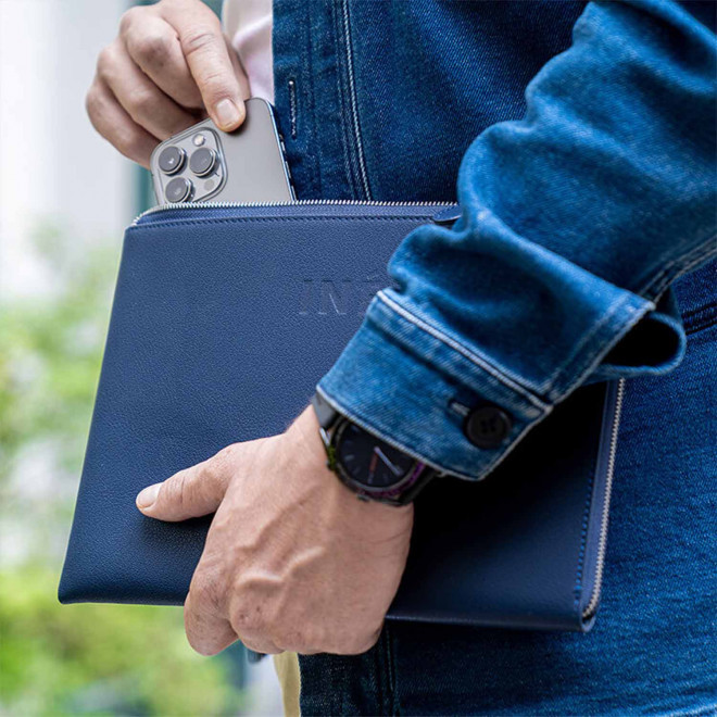 POCHETTE PERSONNALISÉE POUR TABLETTE EN CUIR 'DUIR'