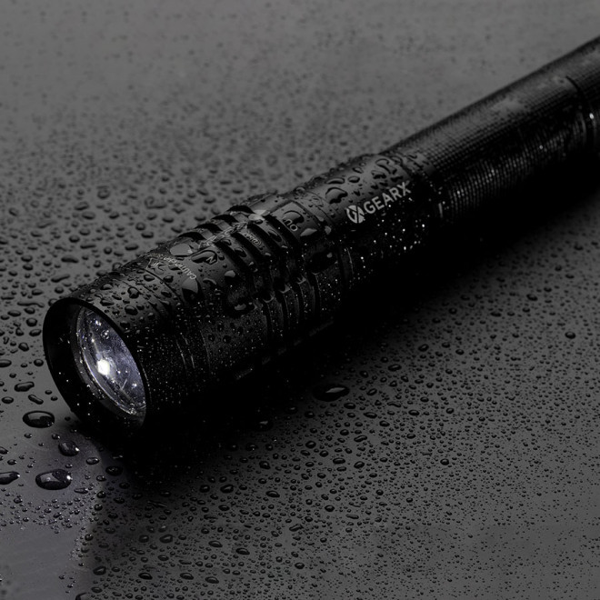 TORCHE PERSONNALISÉE RECHARGEABLE GEAR X® 'STRALI' 
