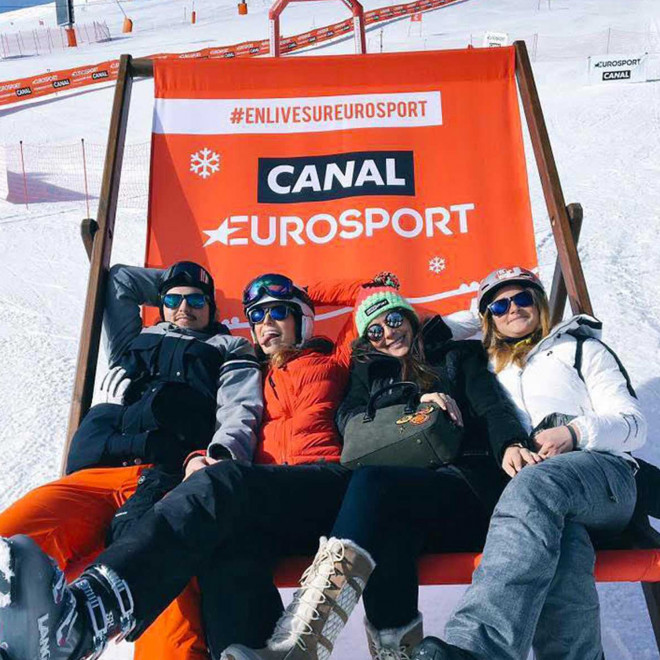 CHILIENNE GEANTE PUBLICITAIRES 'MOXIMO'