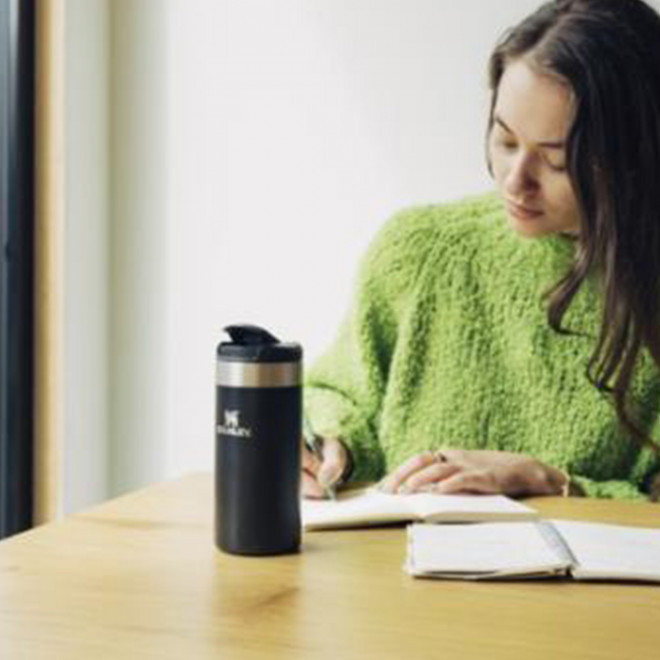 MUG ISOTHERME STANLEY 350ML PERSONNALISABLE  'AEROLIGHT'