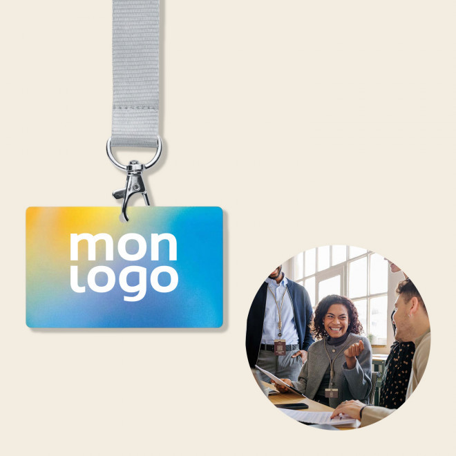 BADGE EN PAPIER 5.4x8.6CM PERSONNALISE 'BADGOS'