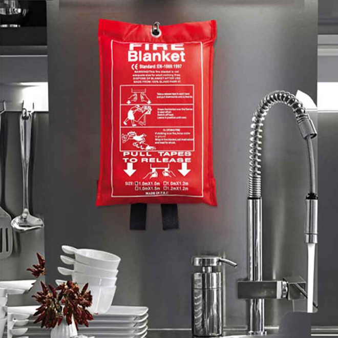 COUVERTURE ANTI FEU PERSONNALISABLE  'SUZKO'