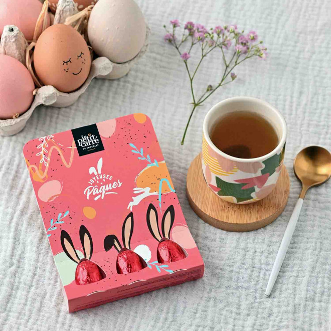 CARTE PERSONNALISABLE AVEC 3 OEUFS 'OSTERN'