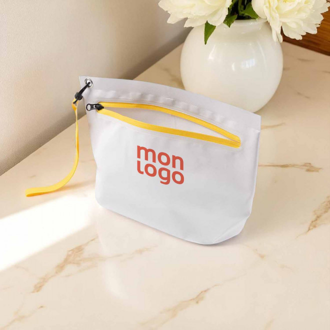 TROUSSE DE TOILETTE ETANCHE PERSONNALISEE 'DENISE'