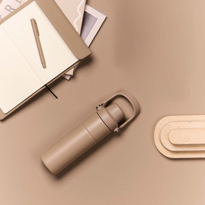 BOUTEILLE ISOTHERME PERSONNALISABLE POIGNEE 600ML 'TRAEK'