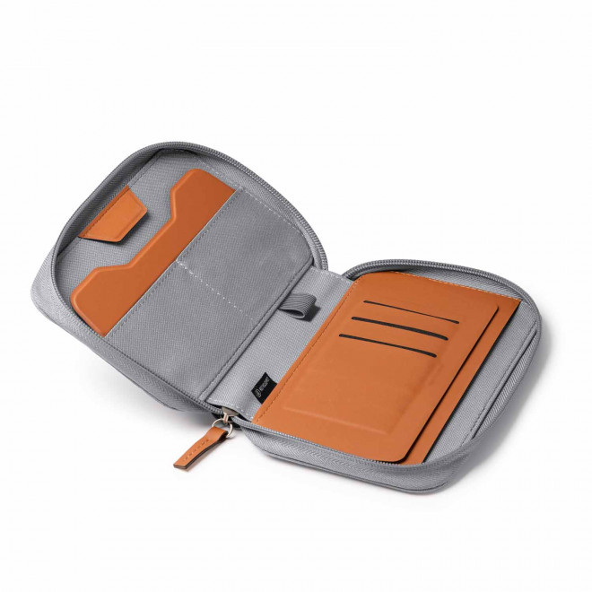 PORTE FEUILLE DE VOYAGE RPET PERSONNALISABLE 'NICETRIP'