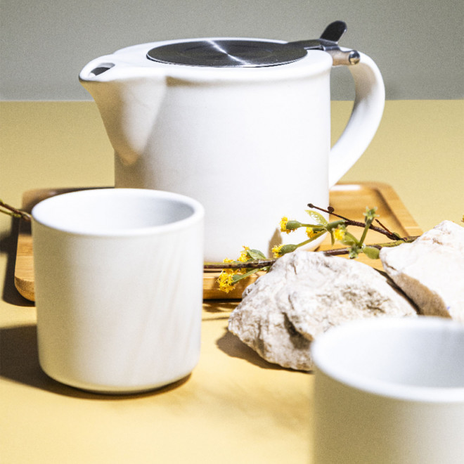 SET A THE AVEC THEIERE ET PLATEAU PERSONNALISABLE 'INFU'