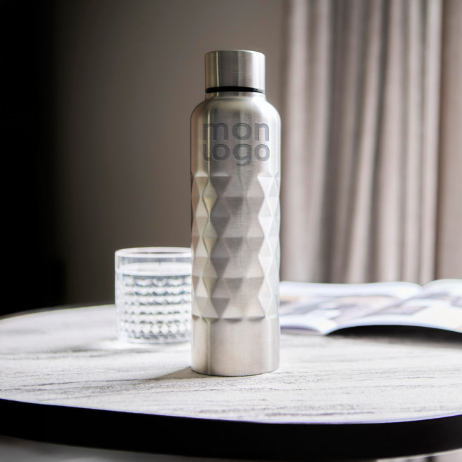 BOUTEILLE EN ACIER RECYCLE 800ML PERSONNALISABLE 'LINTA'