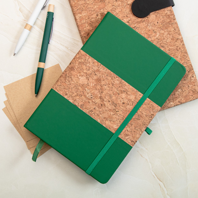 CARNET EN LIEGE ET PU RECYCLE PERSONNALISE 'ISHA'