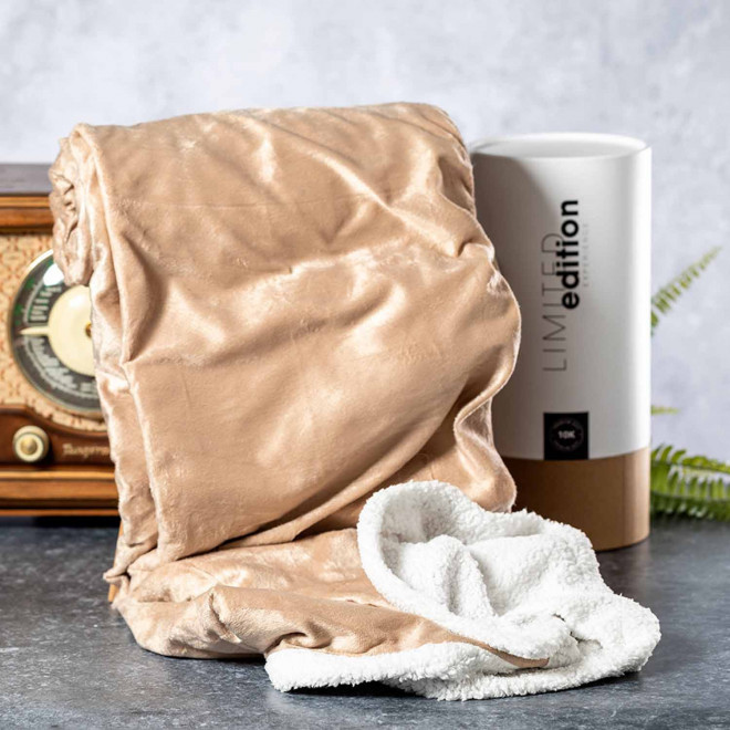 COUVERTURE PERSONNALISABLE 'LEVIA'