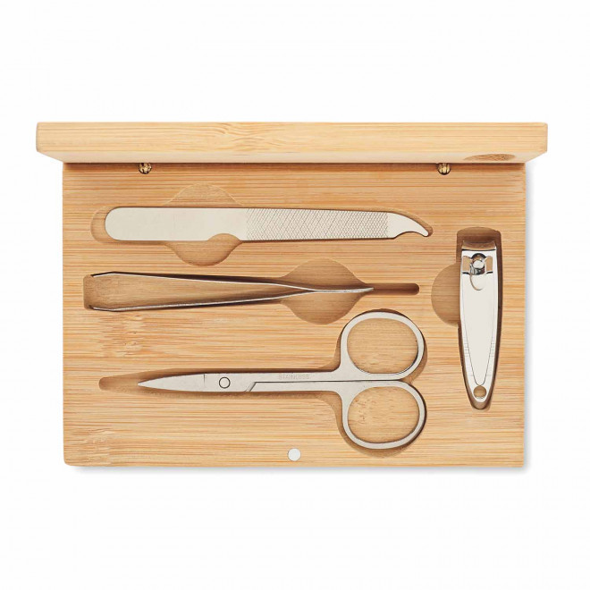 SET DE MANUCURE PERSONNALISABLE EN BAMBOU 'CHRISTI'