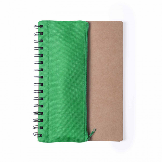 CARNET AVEC TROUSSE PERSONNALISEE 'TROUSSO' - vert