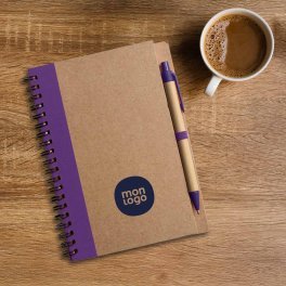 CARNET À SPIRALE PERSONNALISÉ LIGNÉ AVEC STYLO RECYCLÉS 'RAMSES'