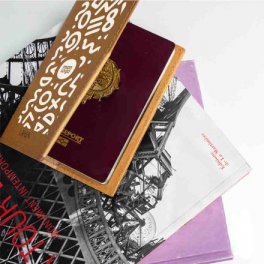 PORTE PASSEPORT PUBLICITAIRE EN CUIR RECYCLE 'MARIA'