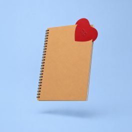 MARQUE PAGE PUBLICITAIRE COEUR EN CUIR RECYCLE 'FABY'