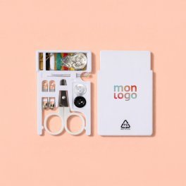KIT DE COUTURE ETUI RECYCLE PERSONNALISE 'REPARO CARTE'