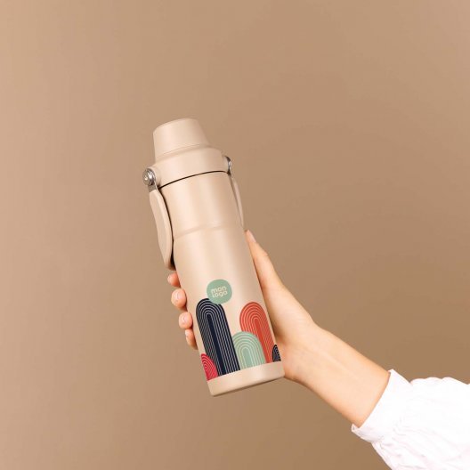 BOUTEILLE ISOTHERME PERSONNALISABLE POIGNEE 600ML 'TRAEK'