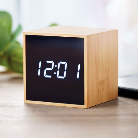 RÉVEIL CARRÉ EN BAMBOU PROMOTIONNEL 'MANILA'