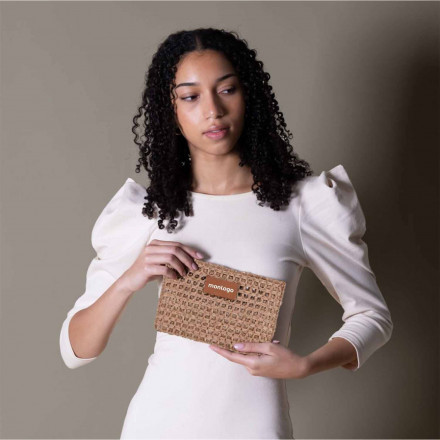 TROUSSE EN RAPHIA PERSONNALISABLE 'LEZO'