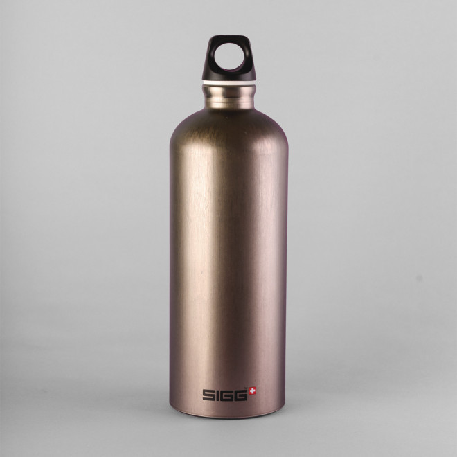 GOURDE EN ALUMINIUM SIGG 1L PERSONNALISABLE 'TRAVELLER'