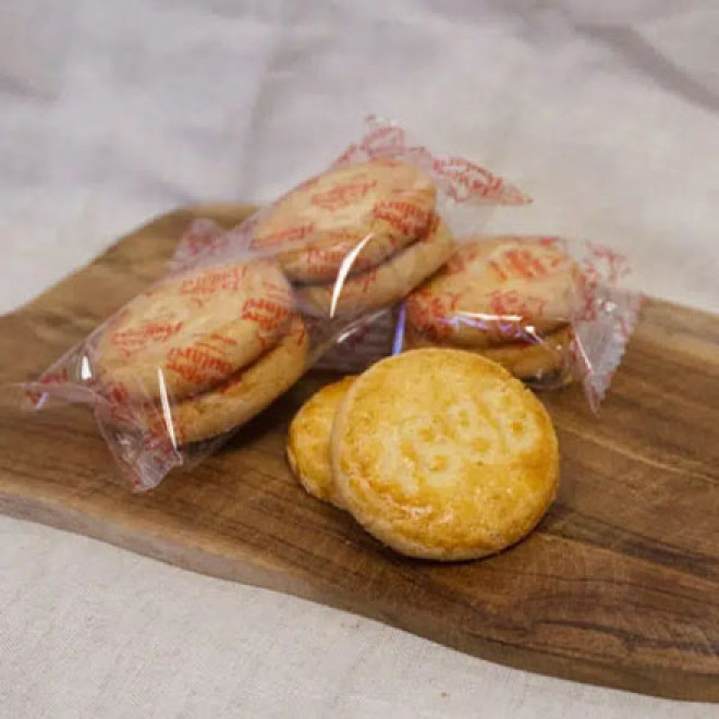 10 BOÎTES DE BISCUITS MERE POULARD + 3 KUSMI TEA