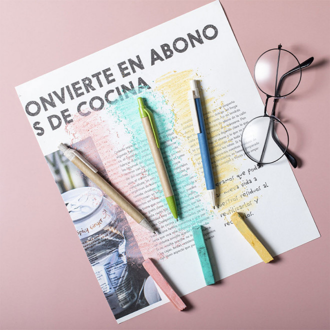 STYLO PUBLICITAIRE EN CARTON RECYCLÉ ET PAILLE DE BLÉ 'AMOSIS GREEN'