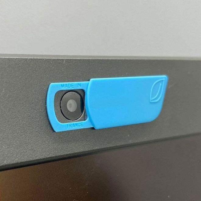 CACHE CAMÉRA PERSONNALISABLE EN RPET 'SAFE UP'