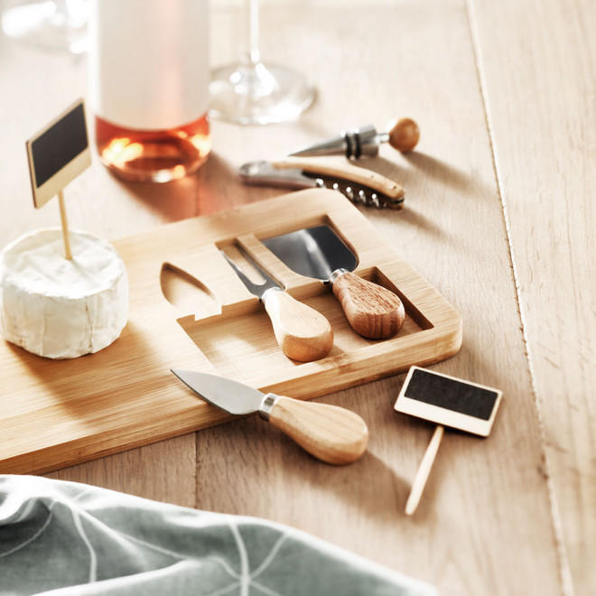 PLATEAU À FROMAGE PERSONNALISÉ EN BAMBOU 'QUEXO'