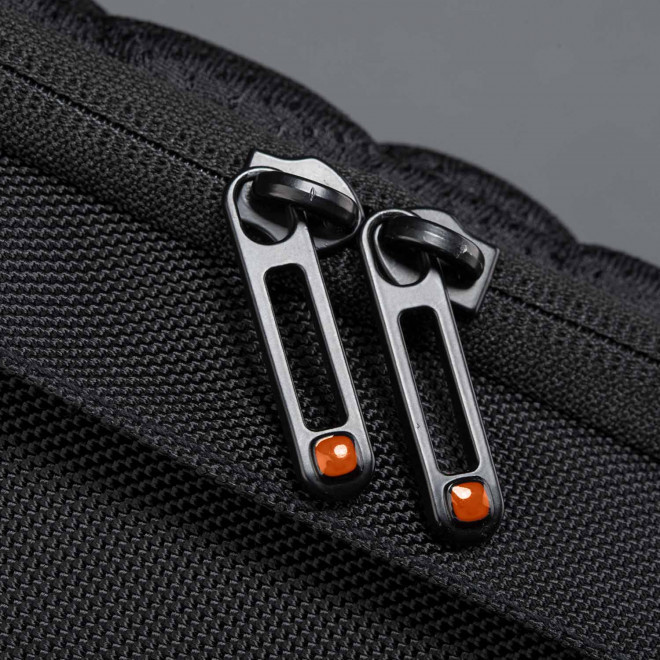 SAC A DOS PERSONNALISABLE POUR ORDINATEUR 17" 'CAMINO DESIGN'