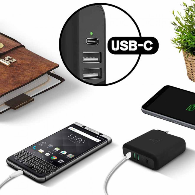 CHARGEUR DE VOYAGE PERSONNALISÉ UNIVERSEL 3 EN 1 'RAPIO'