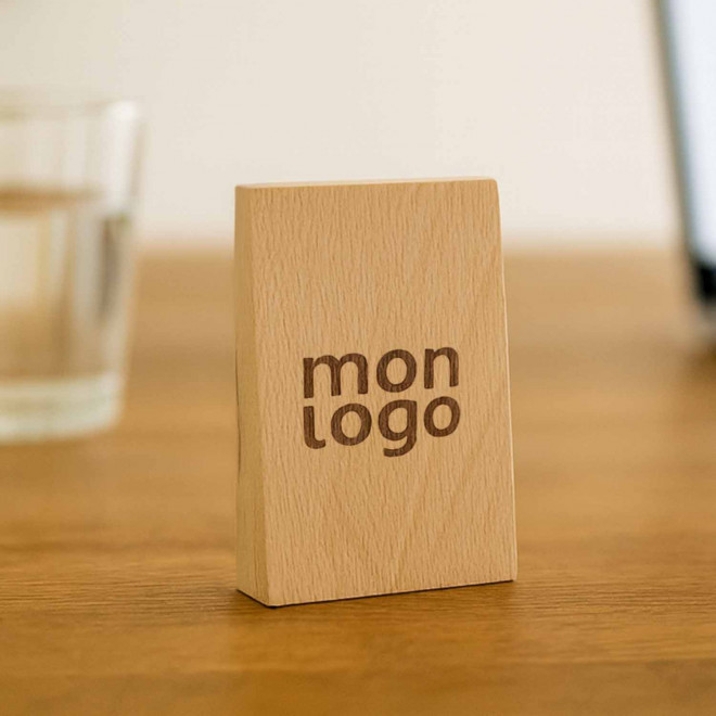 TROPHEE EN BOIS PERSONNALISE 'ROBINOUD TRAPEZE'