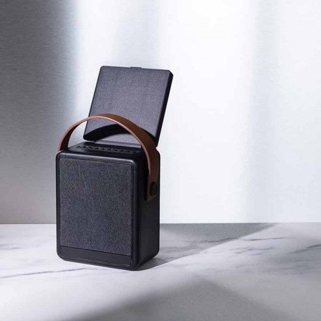 ENCEINTE SOLAIRE 12W RECYCLE PUBLICITAIRE 'SOLARWATT'