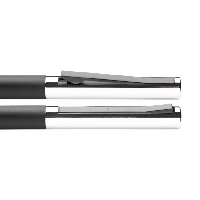 STYLO PERSONNALISE EN ALUMINIUM AVEC ECRIN 'PERZIK'