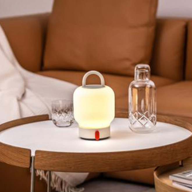 LAMPE DE TABLE RECHARGEABLE PERSONNALISABLE 'LOOME'