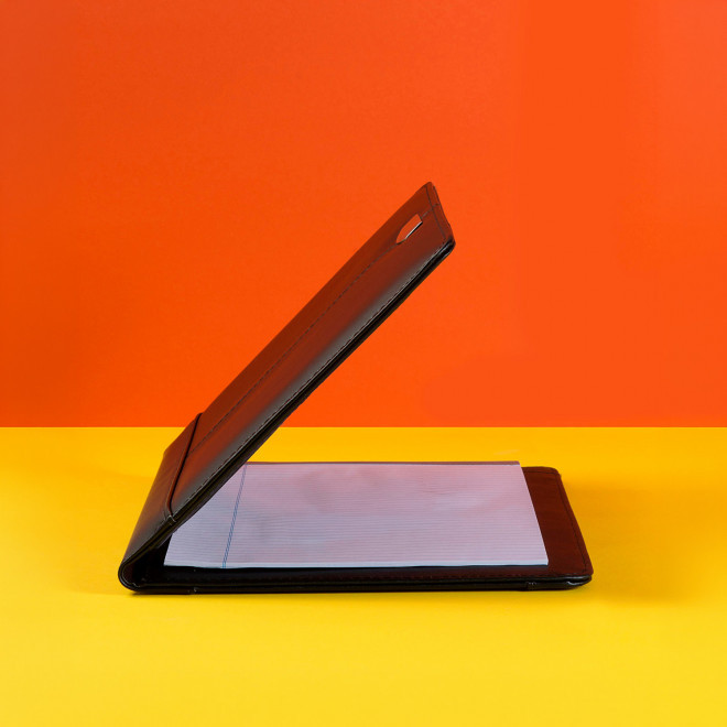 CONFERENCIER PERSONNALISABLE 'APACHE A4'