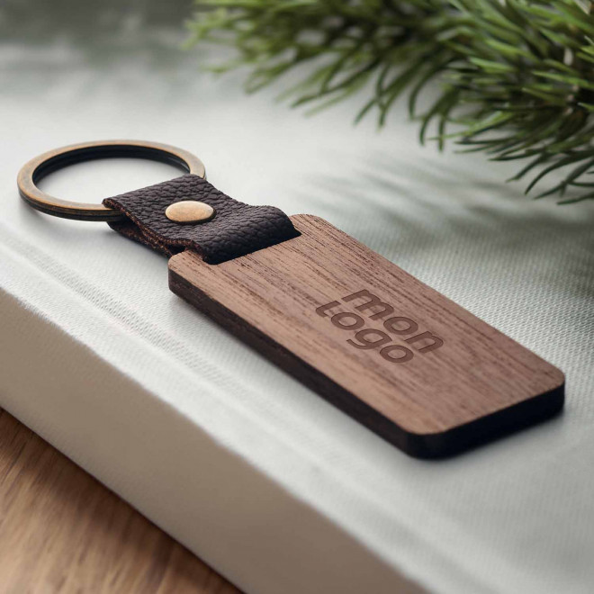 PORTE CLE PERSONNALISABLE EN NOYER 'RETALY PLUS'