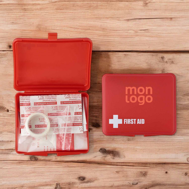 KIT PREMIERS SECOURS PERSONNALISE 'BIBO'