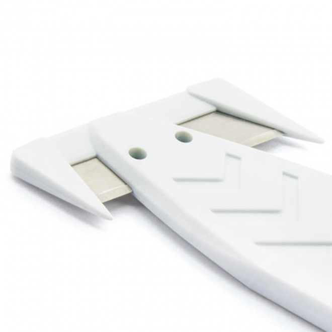 CUTTER CEINTURE DE SECURITE PUBLICITAIRE 'ZERSTOREN'