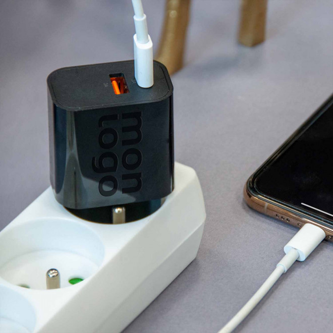 CHARGEUR SECTEUR PERSONNALISABLE 15W 'RAPTO'