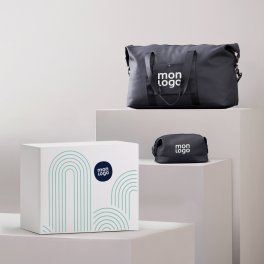 PACK PERSONNALISE SAC DE VOYAGE ET TROUSSE DE TOILETTE 'GOZI'