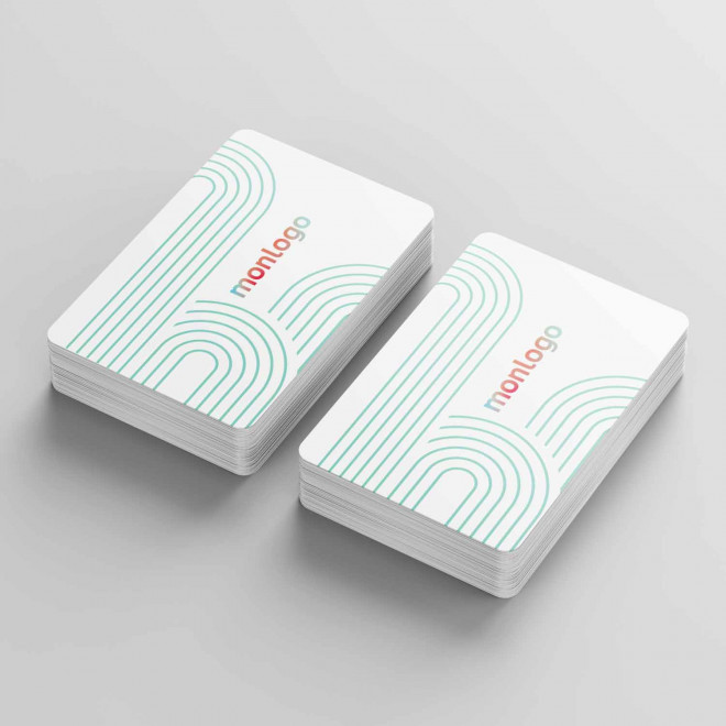 JEU DE 32 CARTES AVEC ETUI PERSONNALISÉ 'NIKKA' 