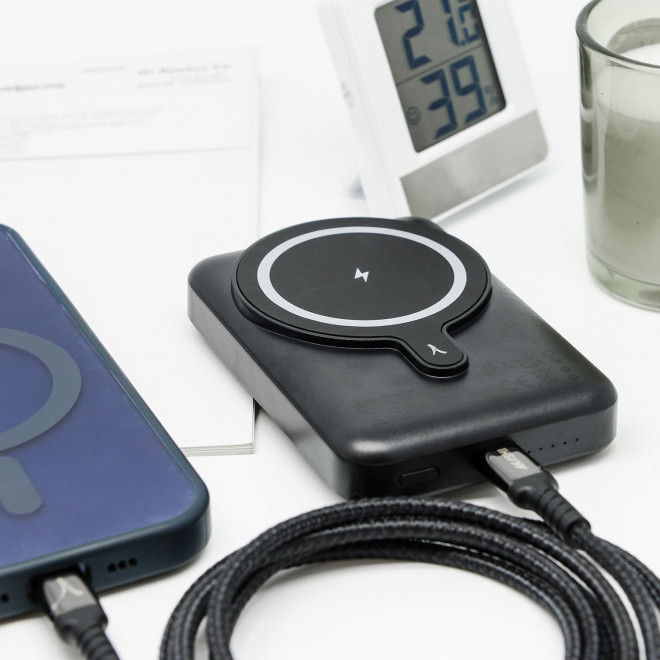 BATTERIE DE SECOURS PUBLICITAIRE AVEC CHARGEUR INDUCTION 10 000 MAH AKASHI® 'GOMER'