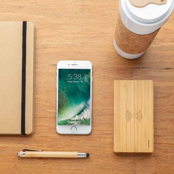 BATTERIE À PERSONNALISER EN BAMBOU À INDUCTION 5W 'BLUVY'