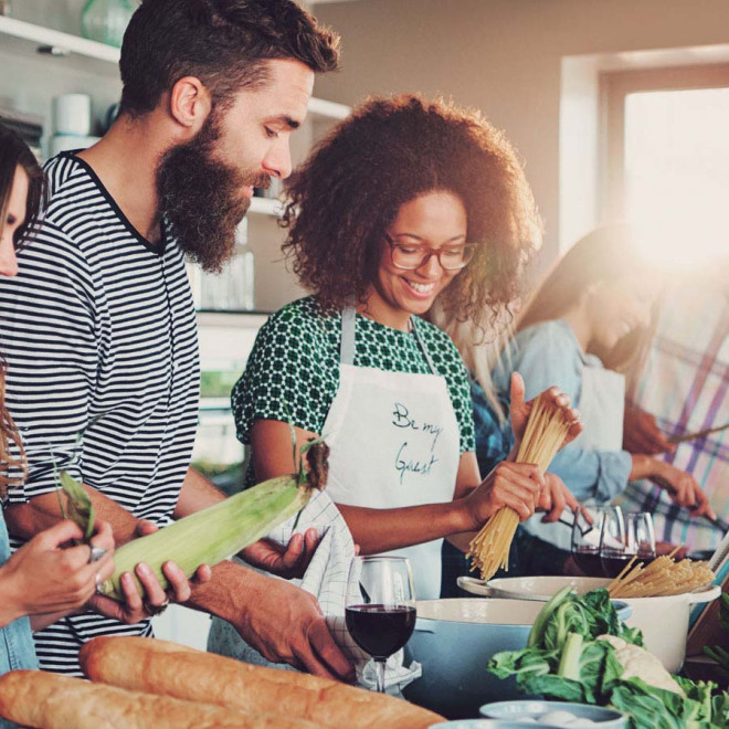 TABLIER PERSONNALISÉ BRODÉ 'CHEF'   EXPÉDITION RAPIDE 4 JOURS