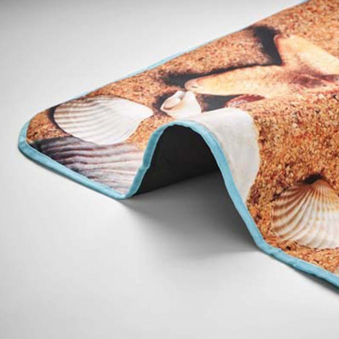 COUVERTURE PIQUE NIQUE REMBOURREE PERSONNALISABLE 'GERIE'