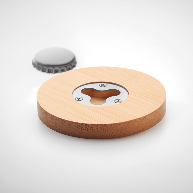 DÉCAPSULEUR PERSONNALISÉ EN BAMBOU 'MUDAU'