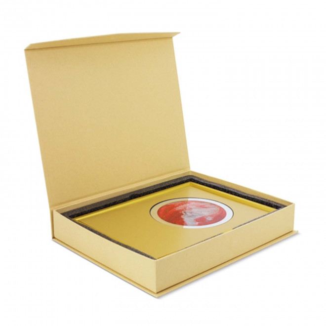 TROPHEE AVEC SABLE MOUVANT PERSONNALISE 'CLEOPATRE'